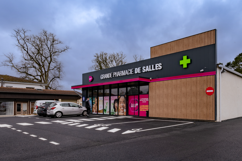 Grande Pharmacie de Salles, Salles, France